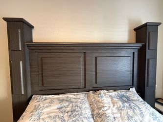 Queen bed for sale