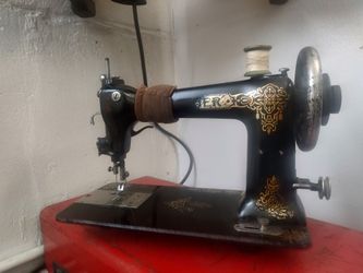 Vintage Singer Sewing Machine