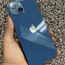 iPhone 13 128GB UNLOCKED 
