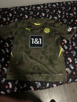 Authentic dortmund jersey
