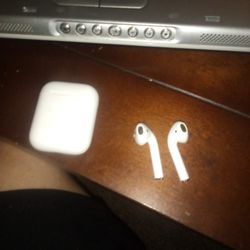 Apple Air Pods And Watch 