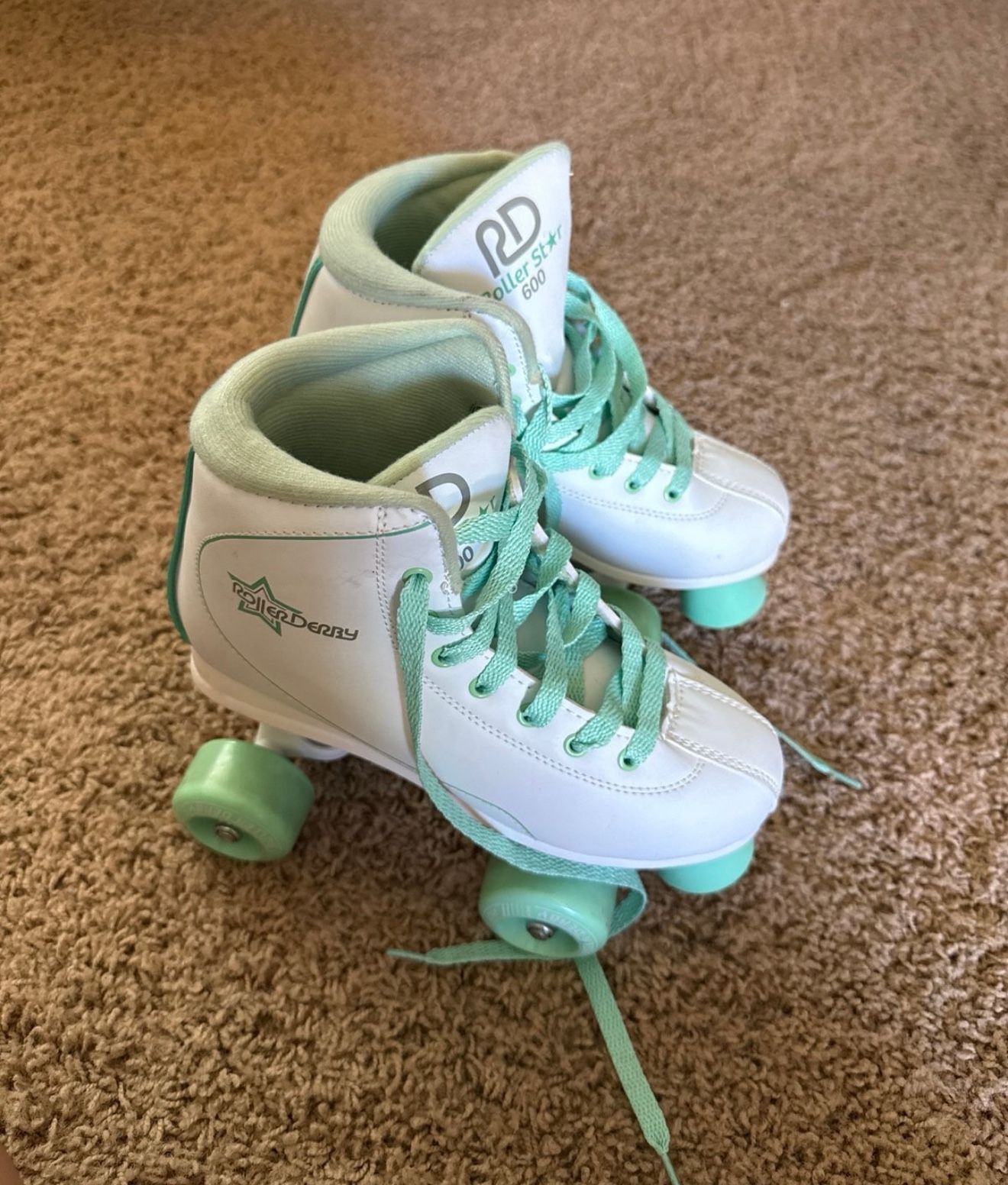 Roller Derby Woman Size 5 Skates