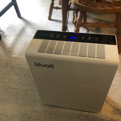 Levoit Air Purifier (like New)