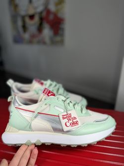 Puma Coca-Cola Rider FV Mens Sportswear Shoes White 387217-01 NEW size 10,5