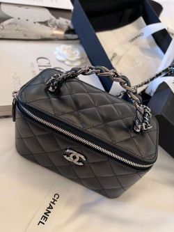 Chanel 23k box bag