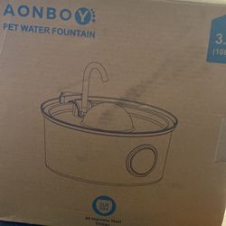 So boy pet water fountain stanless steel new in box