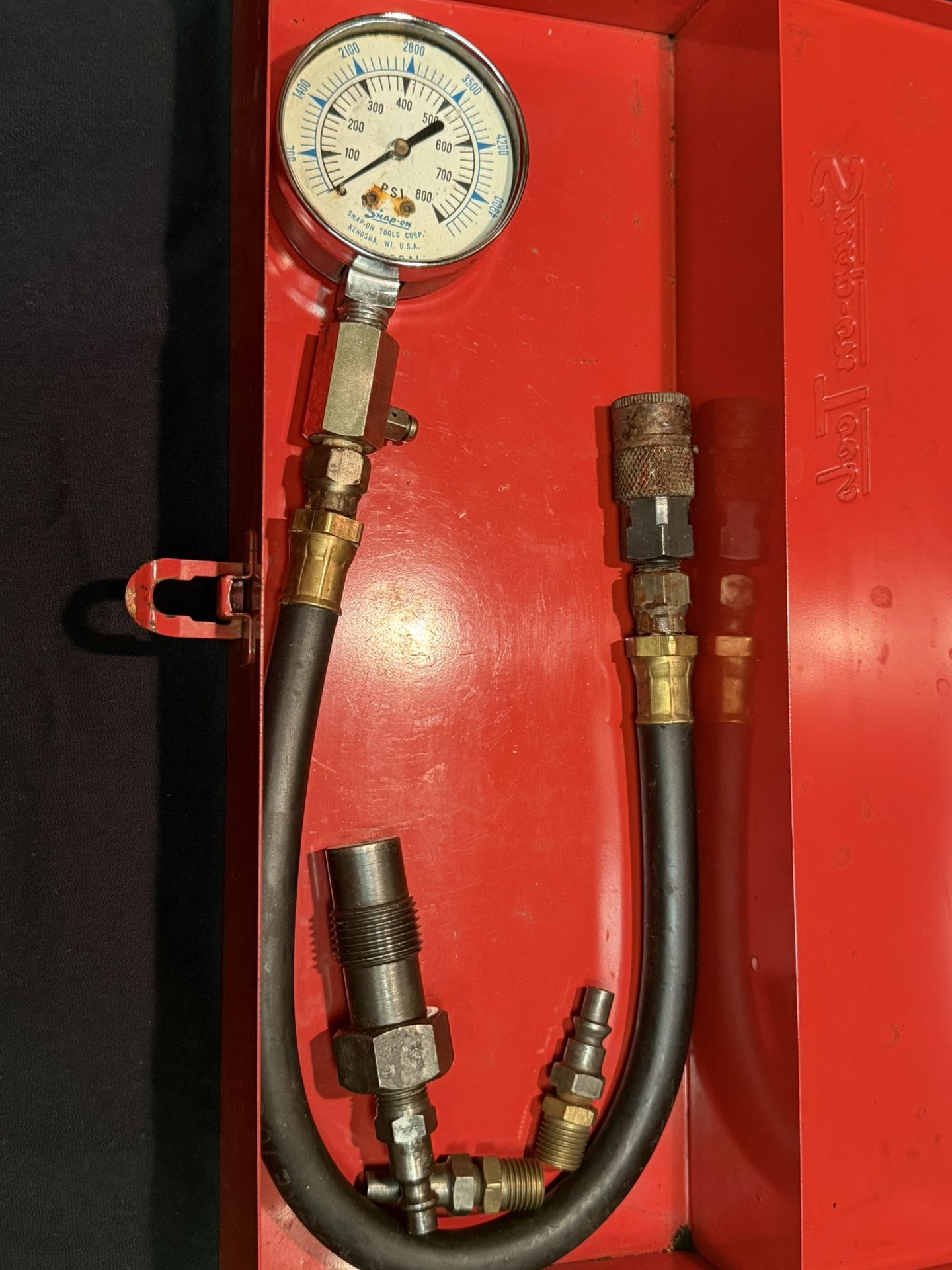 Snap On Kilo Pascal 800 Psi Compression Test Gauge With Case And Accessories
