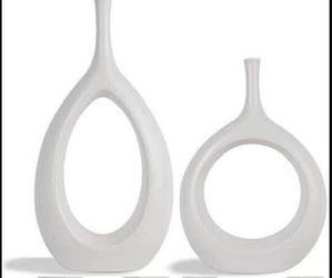 Set of 2 White Ceramic Flower Vase