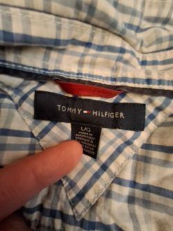 Tommy Hilfiger Large Long Sleeve Shirt.