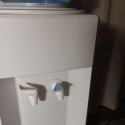 Water Gallon Cooler