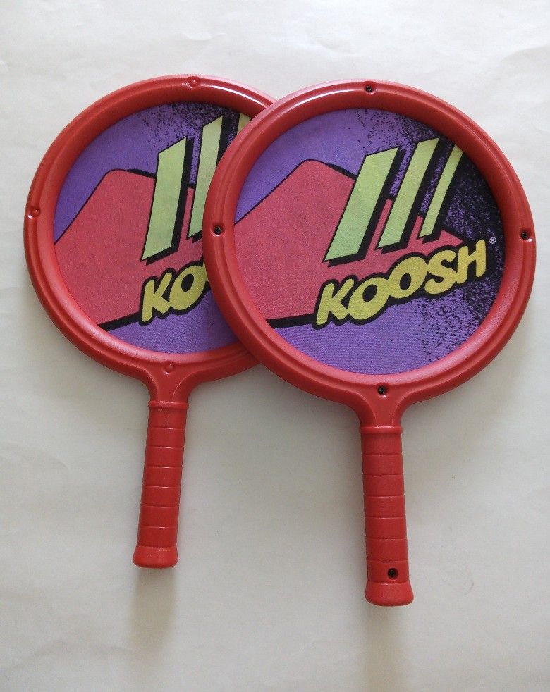 Like new Barely Used in excellent condition. Vintage Koosh Ball Paddle Racquet set.