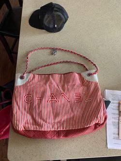 Chanel vintage red and white stripe purse for Sale in CRYSTAL CITY, CA -  OfferUp