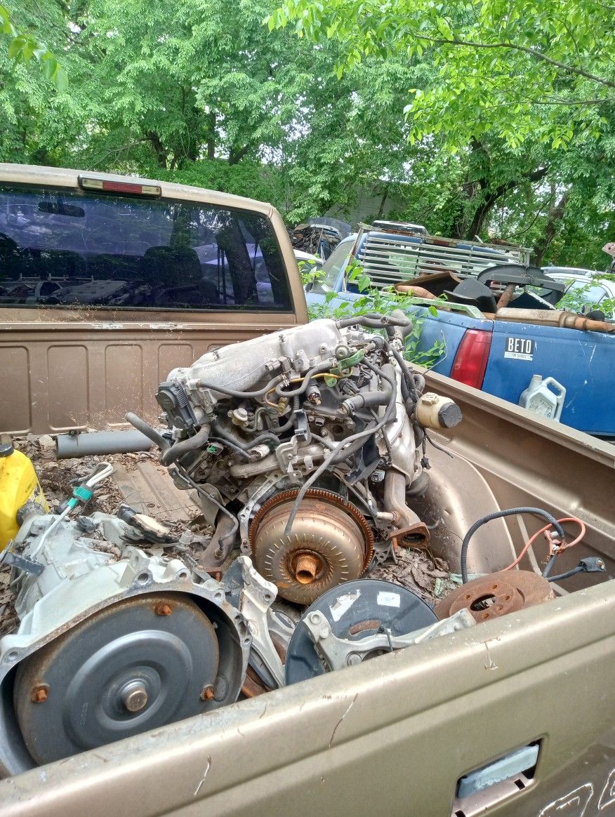 3.5 Infiniti Engine Part Complete $1000
