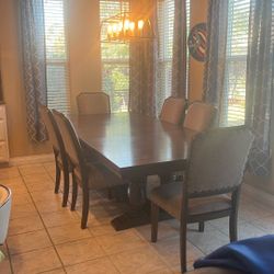 Dinning Table With Six Chairs 