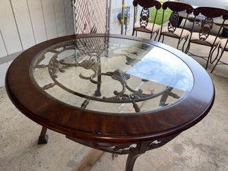 Round Glass Top Dining Table with 4 Chairs