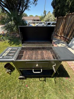 Kenmore Charcoal Grill – Excellent Condition – $125 OBO