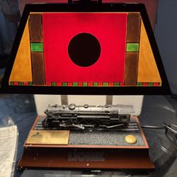 Lionel Train Animated Hudson 700 Table Lamp