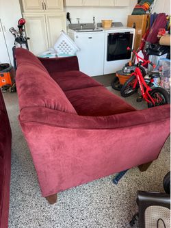 Lazy boy sofas. ( burgundy)