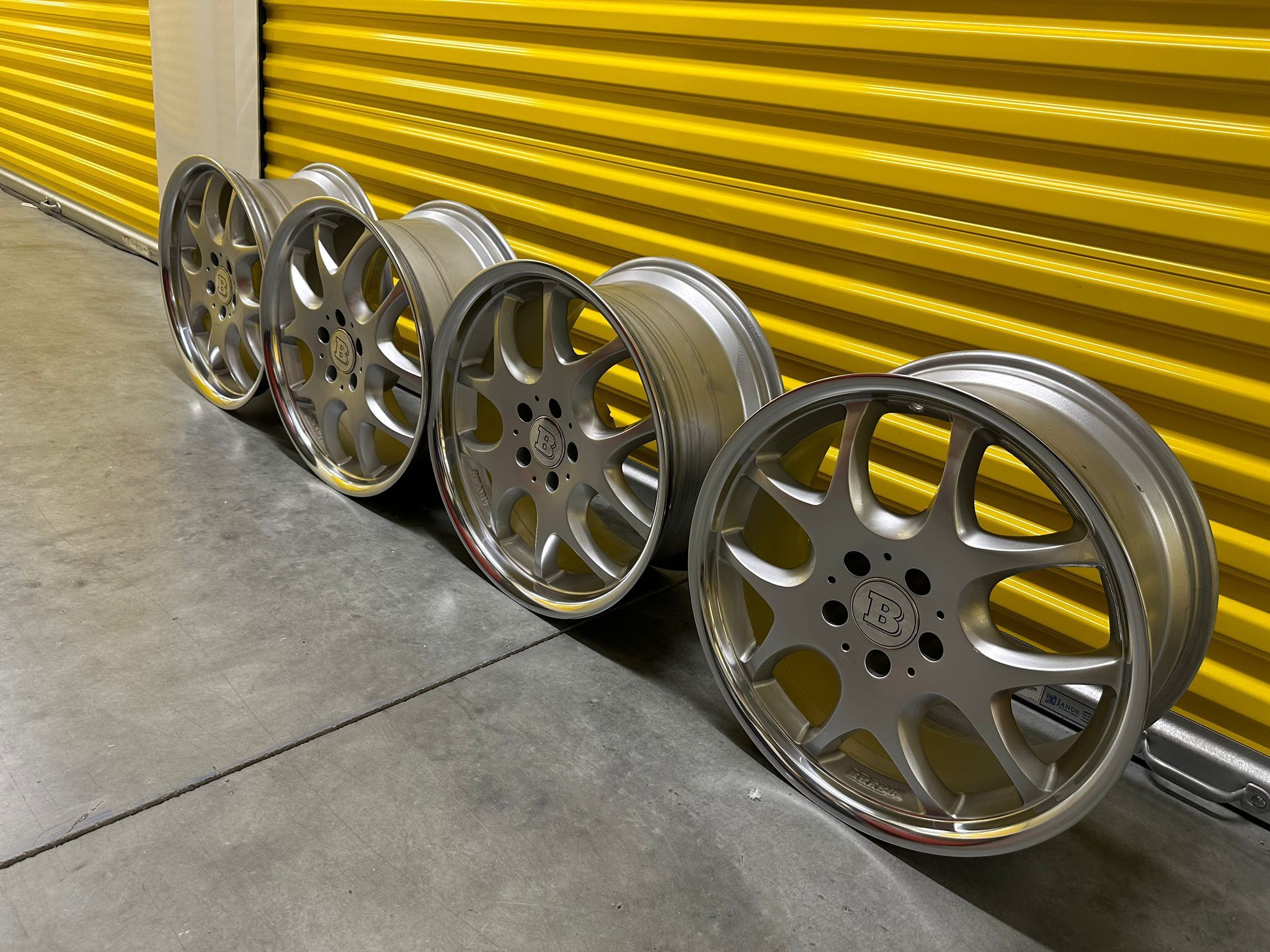 Brabus Monoblock V 18-inch staggered Front 8.5Jx18 ET35 Rear 9.5Jx18 Et35 Mercedes wheels Mercedes rims W124 W201 W202 W140 C124 C140 R128 AMG