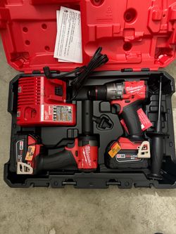 Milwaukee fuel drill set