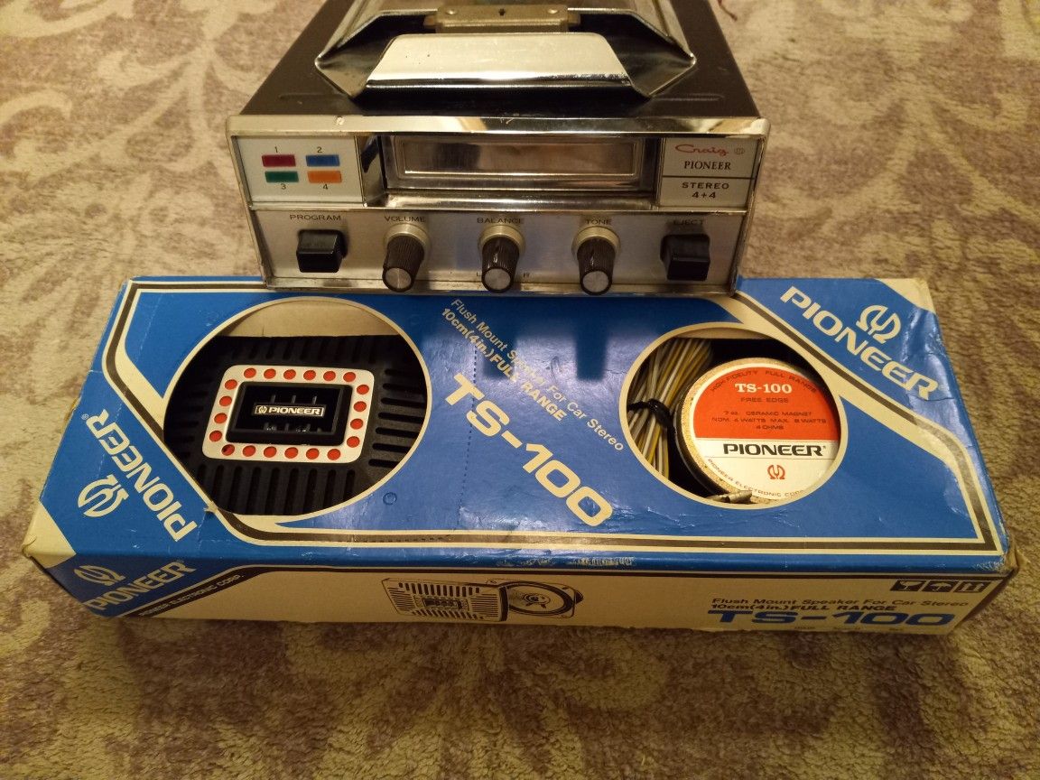 Vintage Pioneer Car Stereo 8 Track Player And Speakers