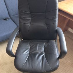 Black Office Chair / Desk Chair