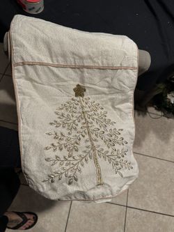 Christmas table runner