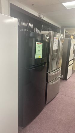 Frigidaire 18.3-cu ft Standard depth 30 in wide Top freezer refrigerator 1 year warran Garage Ready