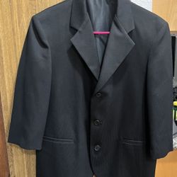 Like New 12 And 16 Husky Black Jackets BOYS  SALE $13 Each 🎈