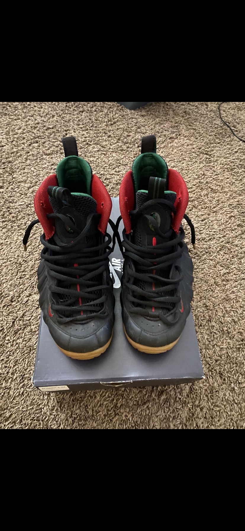 Gucci Foams (Size 9)