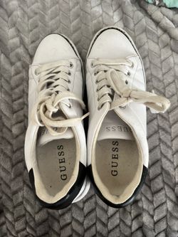 GUESS SNEAKERS 