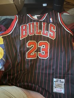 Micheal Jordan Mitchell and ness bulls jersey 2xl