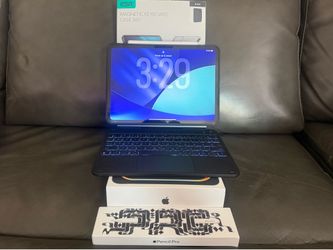 Apple iPad Pro 11" M4 256GB Space Black with Apple Pencil Pro & ESR keyboard case
