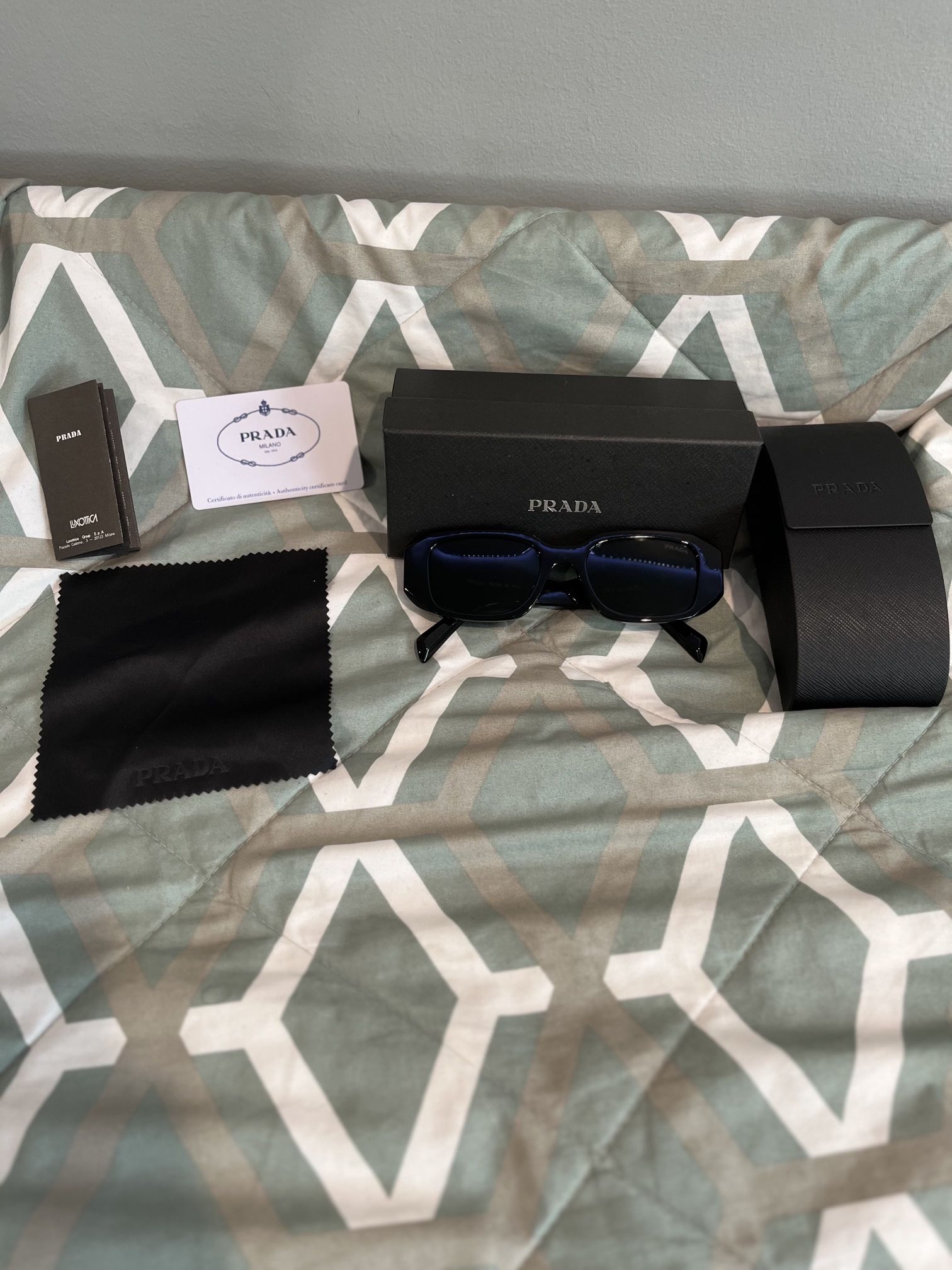 Prada Sunglasses Unisex