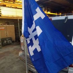 HEAVY DUTY HITCH MOUNT AND FLAGPOLE  Inserts into 2" hitch receiver and holds flag poles 1 "