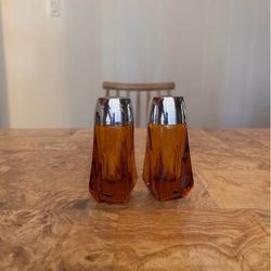 Vintage mid century modern Libbey amber glass salt and pepper shakers with plastic chrome screw top