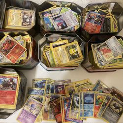 Pokemon Cards (approx 1000)