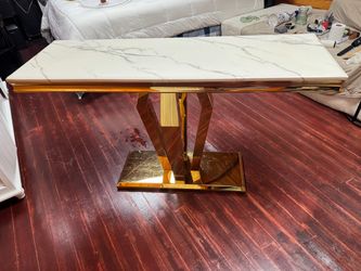 Entryway table