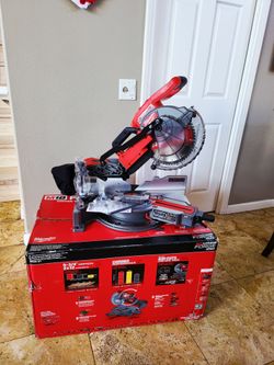 Milwaukee new M18 FUEL 18V  Brushless Cordless 10 in. Dual Bevel Sliding Compound Miter Saw (Tool-Only-Firm on price)
