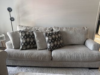 🟠 LIGHT BEIGE SOFA