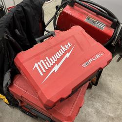 Milwaukee 2-tool Combo Box 