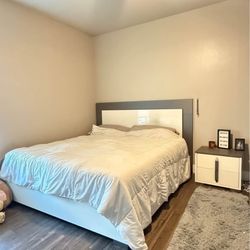 Bedroom Set With Dresser