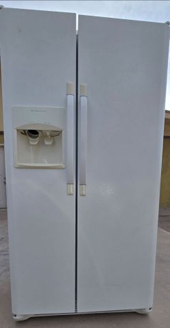 Frigidaire Refrigerator
