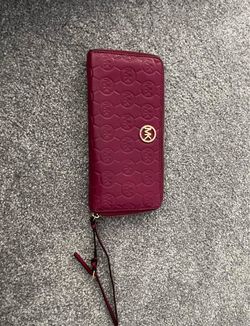 Michael Kors Zip Around Wallet 
