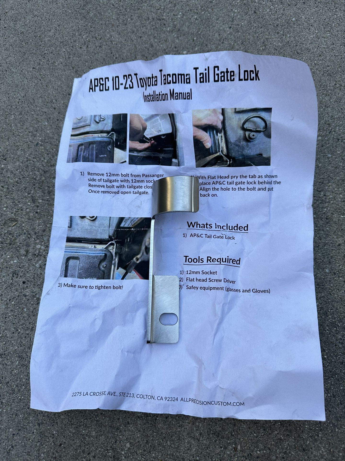 16-23 Toyota Tacoma Tailgate Custom Lock excellent condition 