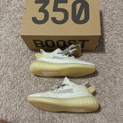 Adidas Yeezy Boost V2 Light Size 7.5M