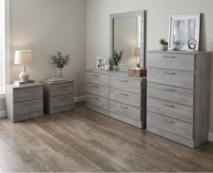 Dresser whit mirror, chest and 2 nightstands - Cรณmoda con espejo , Gavetero y 2 mesitas de noche