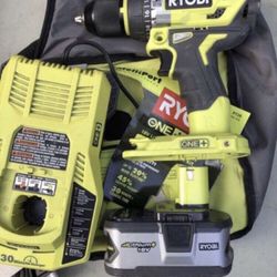 Hammer drill with 4ah battery and fast charger