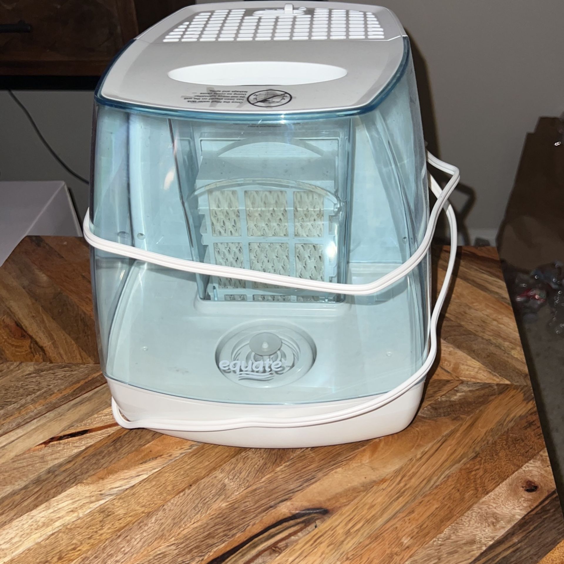 Free!! Humidifier Used Only Twice.