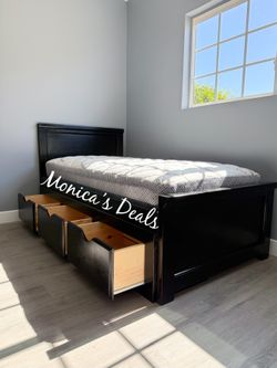 Twin Solid Wood Bed With 3 Drawers And Mattress $580